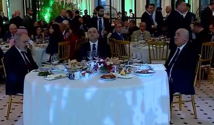 Փաշինյանը և Ադրբեջանի վարչապետը՝ Թբիլիսիում նույն սեղանի շուրջ (Տեսանյութ)