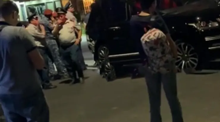 Ի՞նչ է կատարվում Եռաբլուրի մոտ․ ոստիկանները Սեբաստիա փողոցում ավտոմեքենաներ են խուզարկում