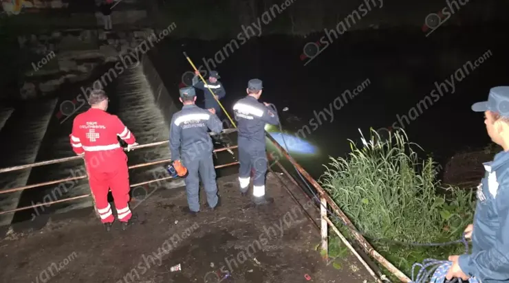 Ընկերը ծիծաղելով ասել է` «հեսա ինձ ցած եմ գցում» և նետվել է կամրջից. ինչ է կատարվել Կիևյան կամրջի վրա 